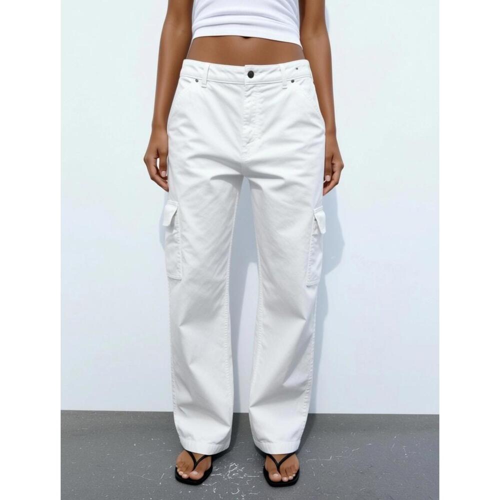 White Hollister white cargo Pants Sz 12 31 In. Ultra High Rise Dad Cotton Blend